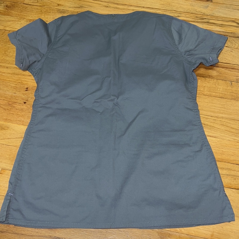 Grey Scrub Top - Picture 3 of 4